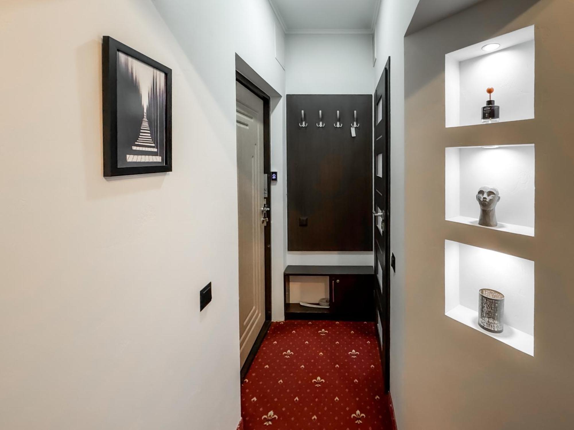 Apartments On Zaliznychna 49 Ivano Frankivsk Bagian luar foto